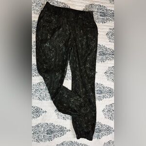 prAna Camo Joggers Women Size 8 Elastic Waist Tapered Pants REI